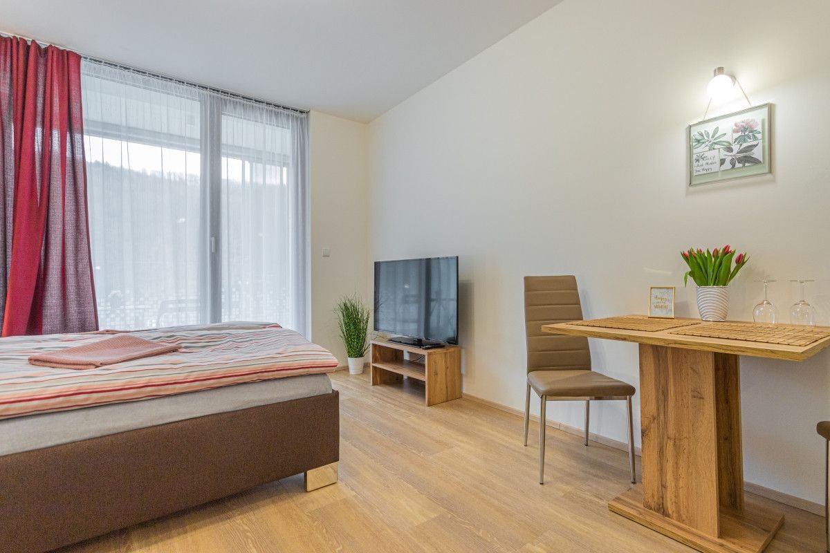 Byty, Hlaváčkova, Praha - Košíře, 35 m² - 2