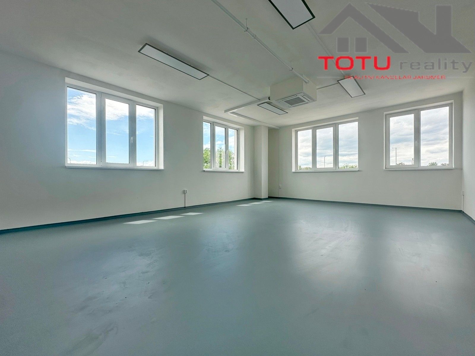 Kanceláře, Jezbinská, Jaroměř Pražské Předměstí, 142 m² - 2