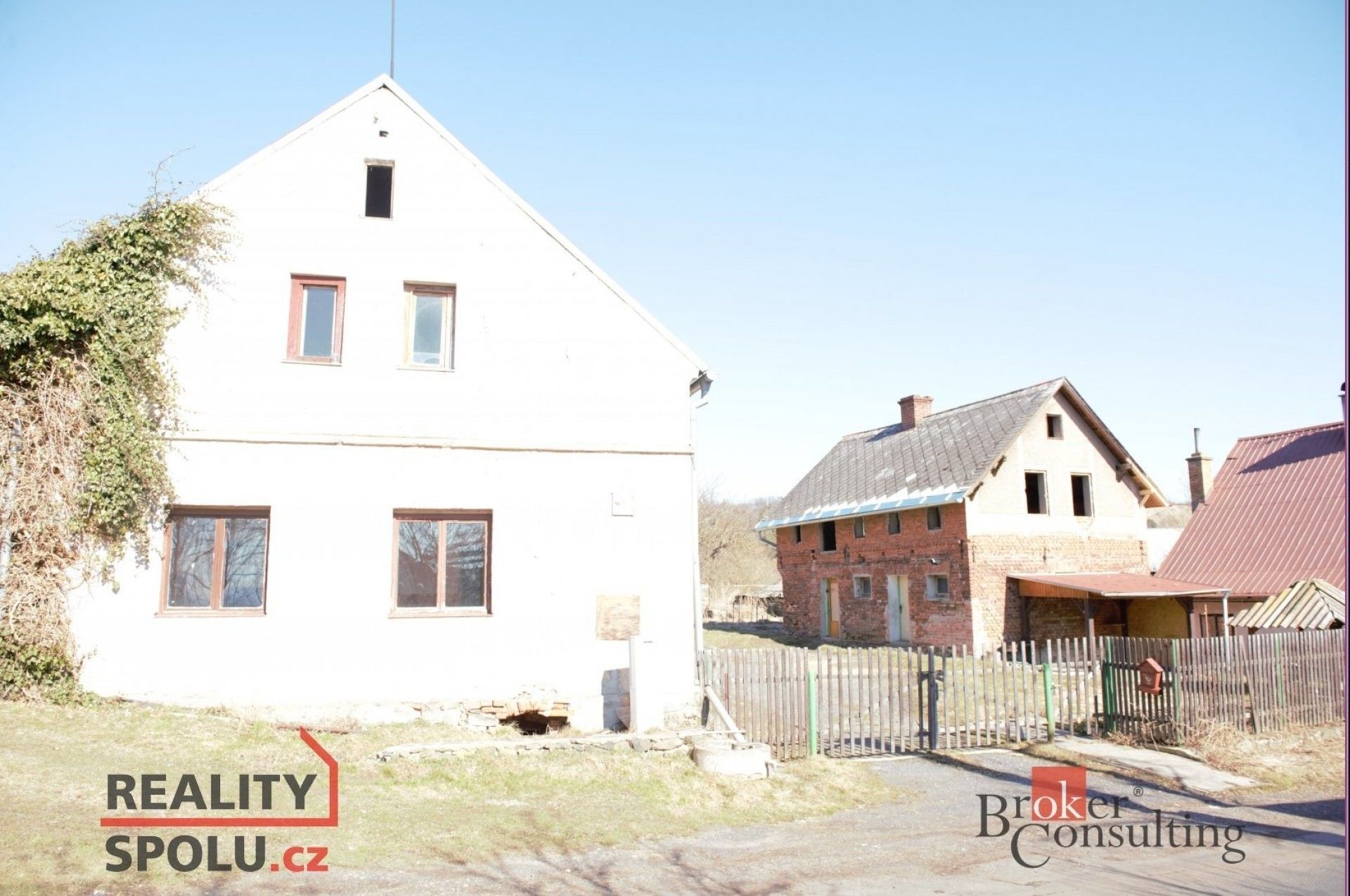 Prodej rodinný dům - Velký Hlavákov, Valeč, 100 m²