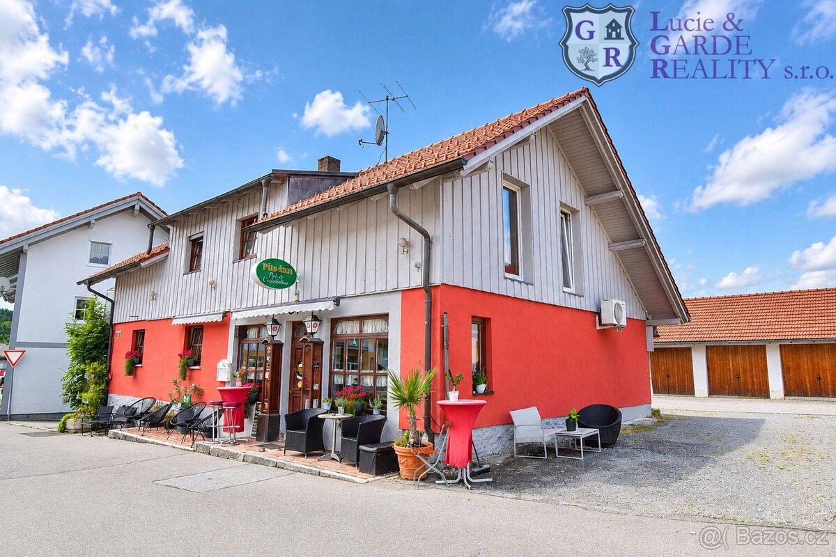 Rodinné domy, 987 66, Zahraničí - 1