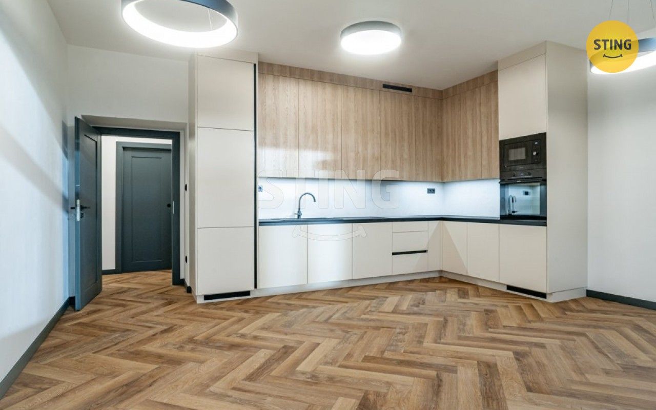 Pronájem byt 3+kk - Nádražní, Ostrava, 66 m²