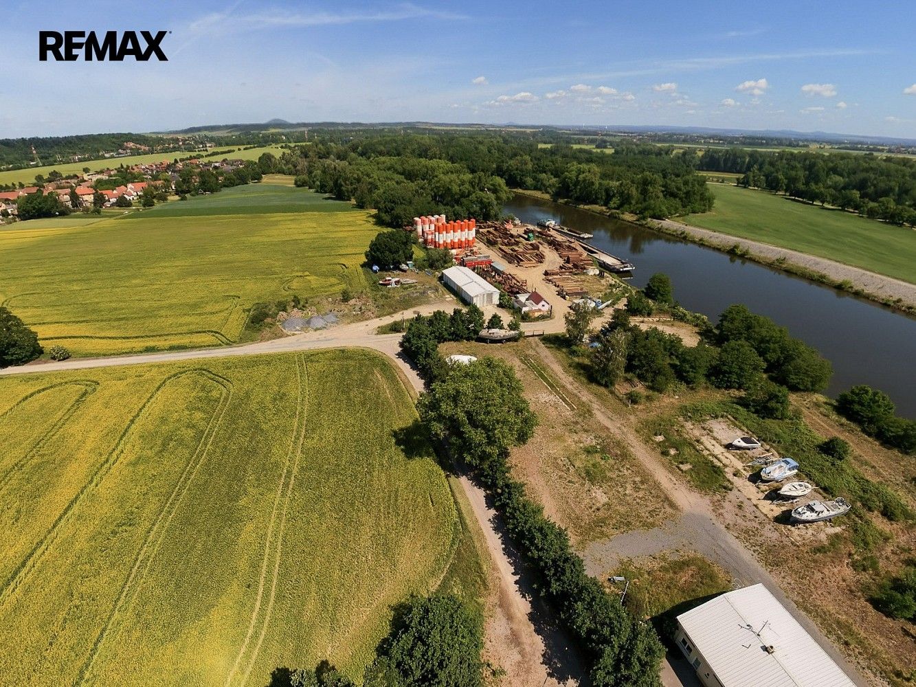 Ostatní, Nová Ves - Staré Ouholice, okres Mělník, Středočeský kraj - 1