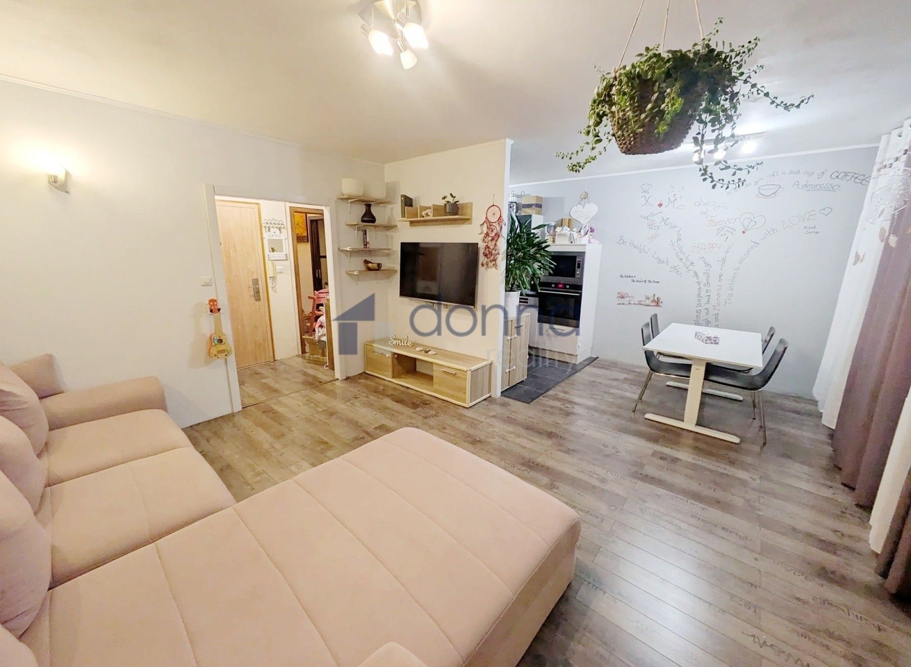 3+kk, Štětínská, Praha, 69 m²