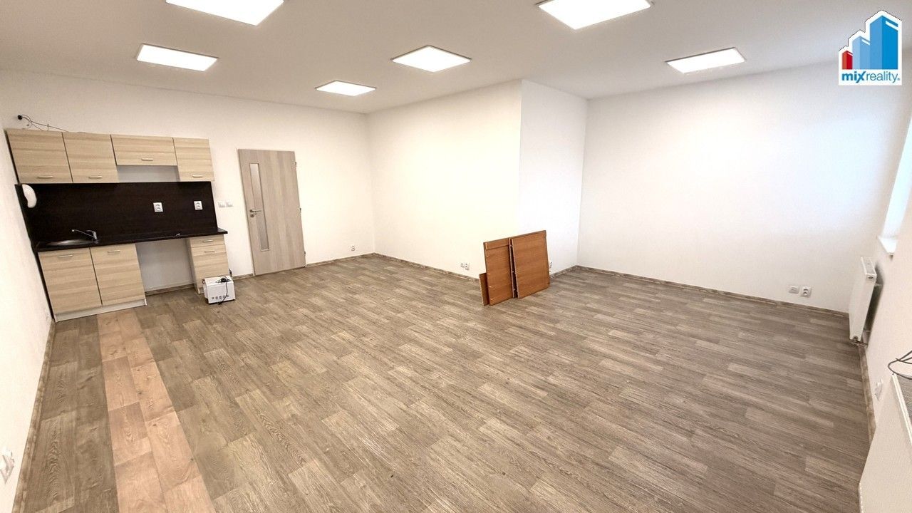 Kanceláře, Nýřany, 1 m² - 1
