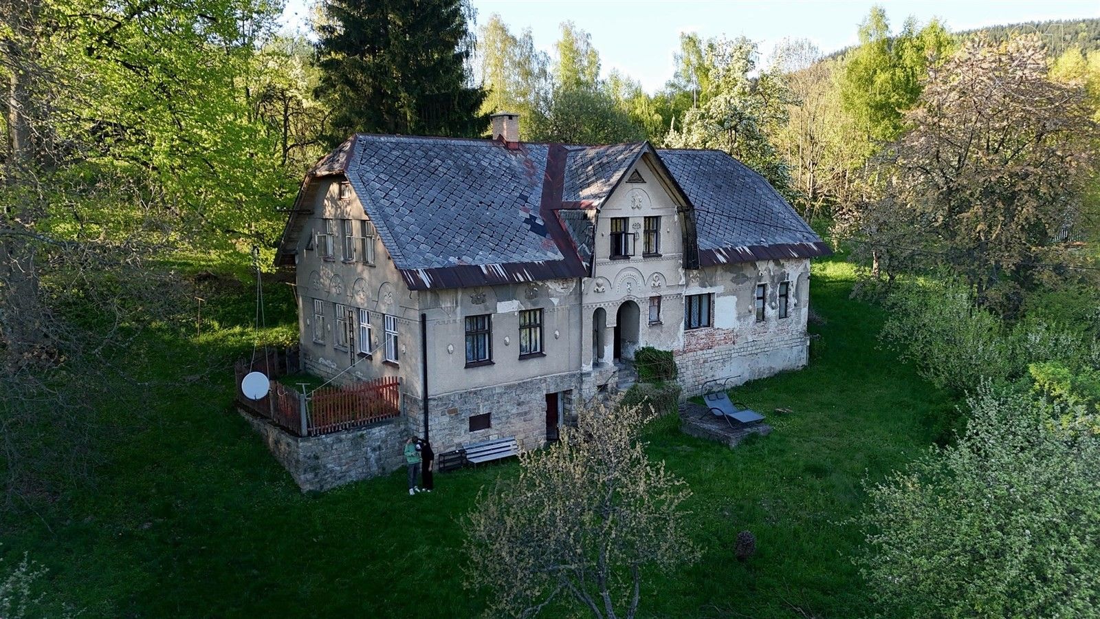 Prodej rodinný dům - Zlatá Olešnice, 488 m²