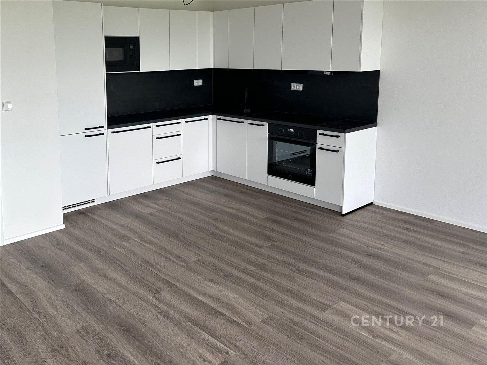 2+kk, Františka Kováříka, Plzeň Skvrňany, 61 m² - 1