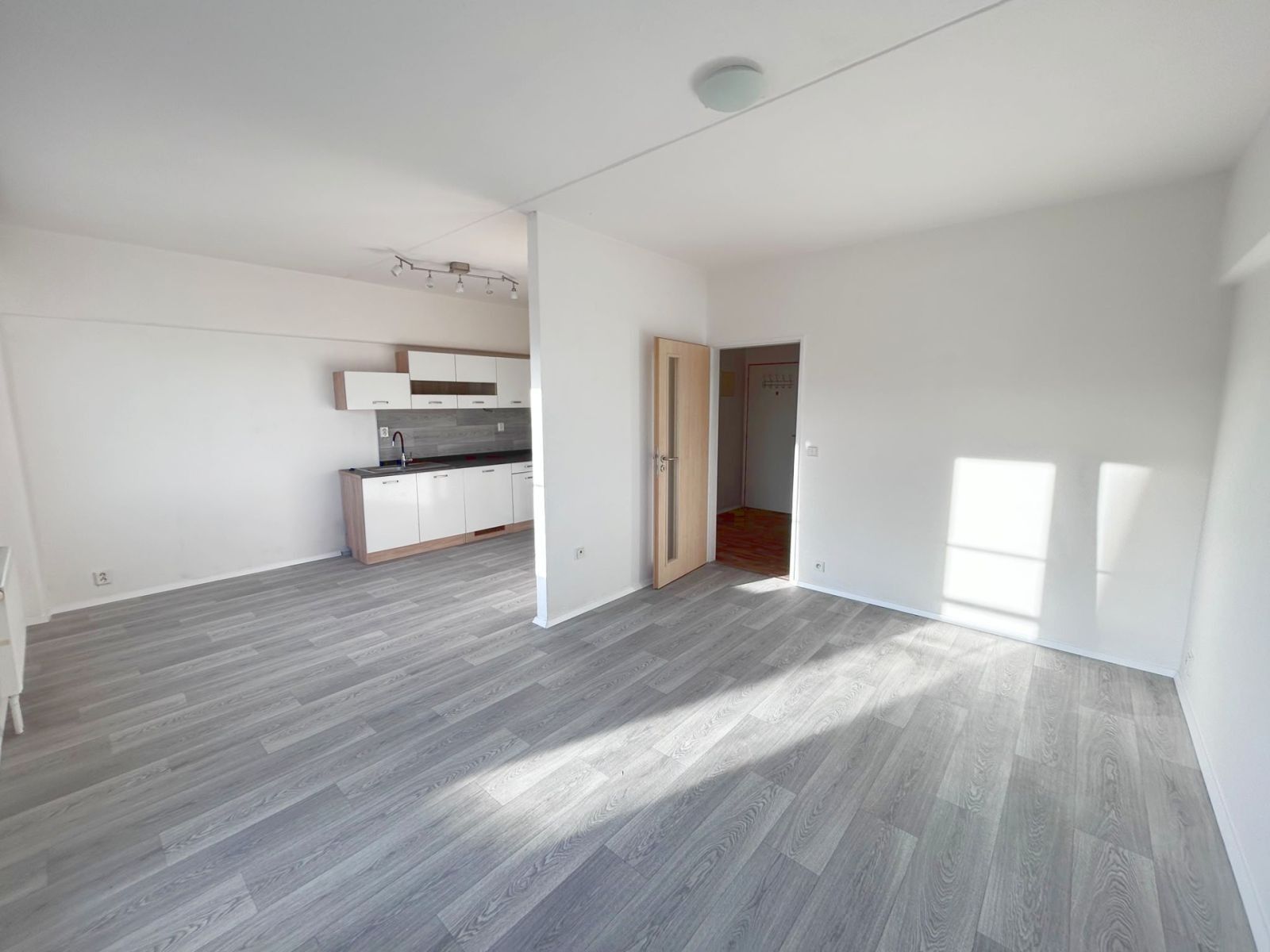 Byt 1+1 · 37 m² · Vojtěcha Lanny, Kladno - Kladno, Středočeský kraj - 3