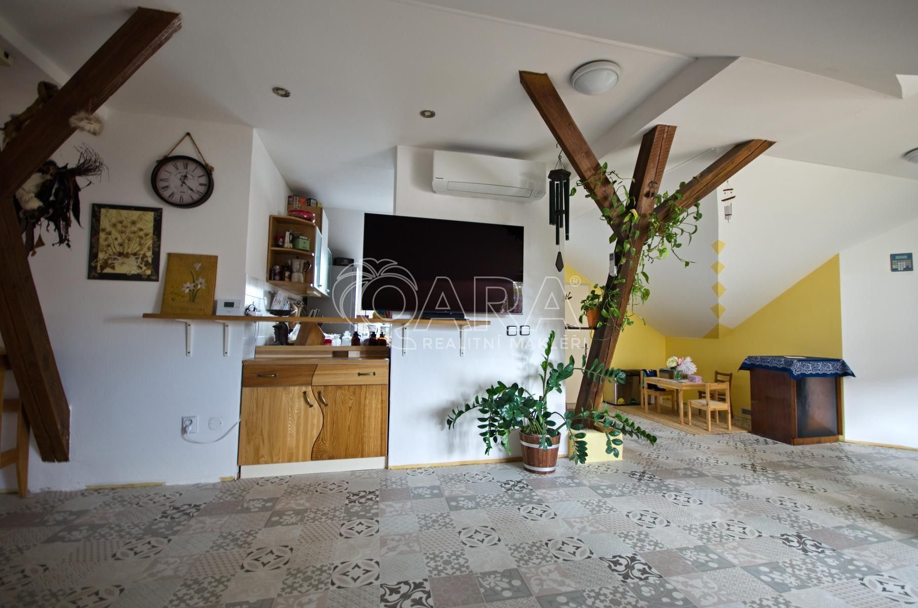 5+1, Mikoláše Alše, Kolín II, 153 m² - 2