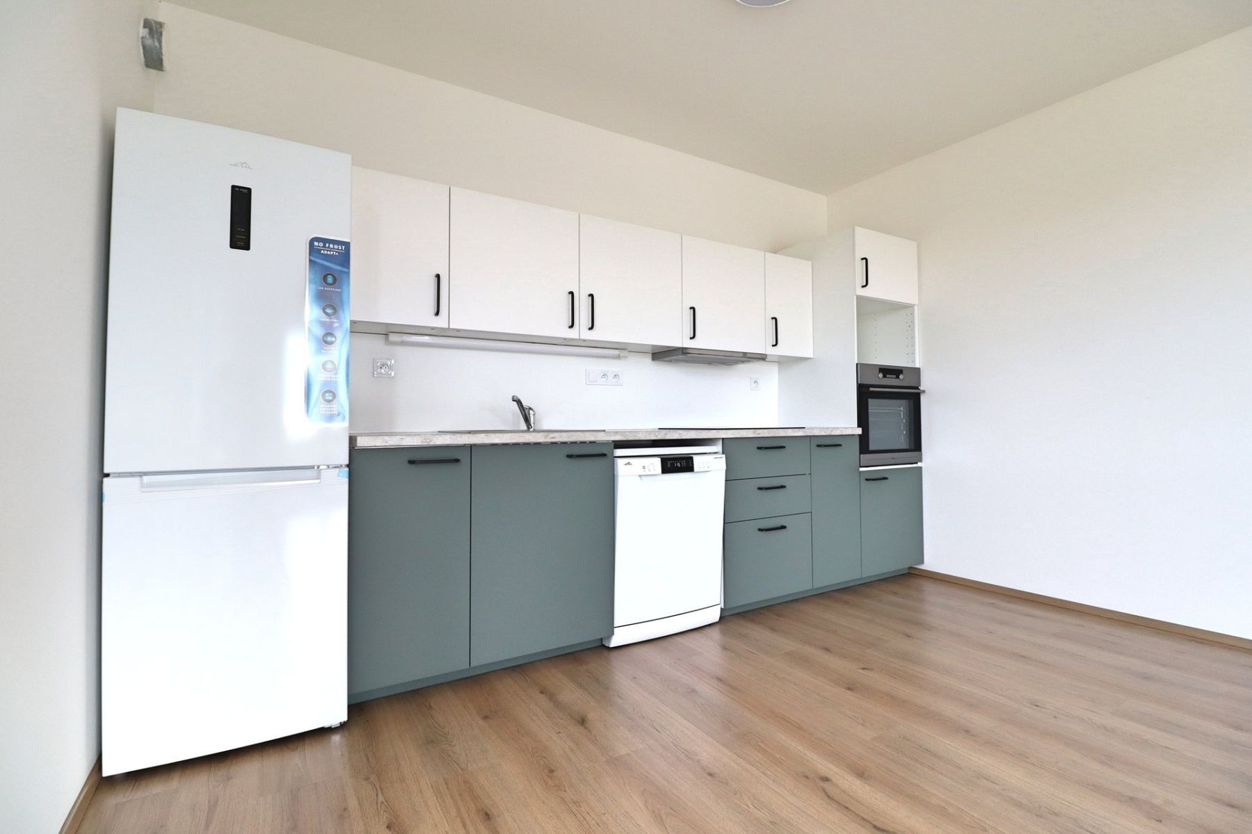 Byt 3+kk · 75 m² · Armádní, Milovice - Benátecká Vrutice, Středočeský kraj - 4