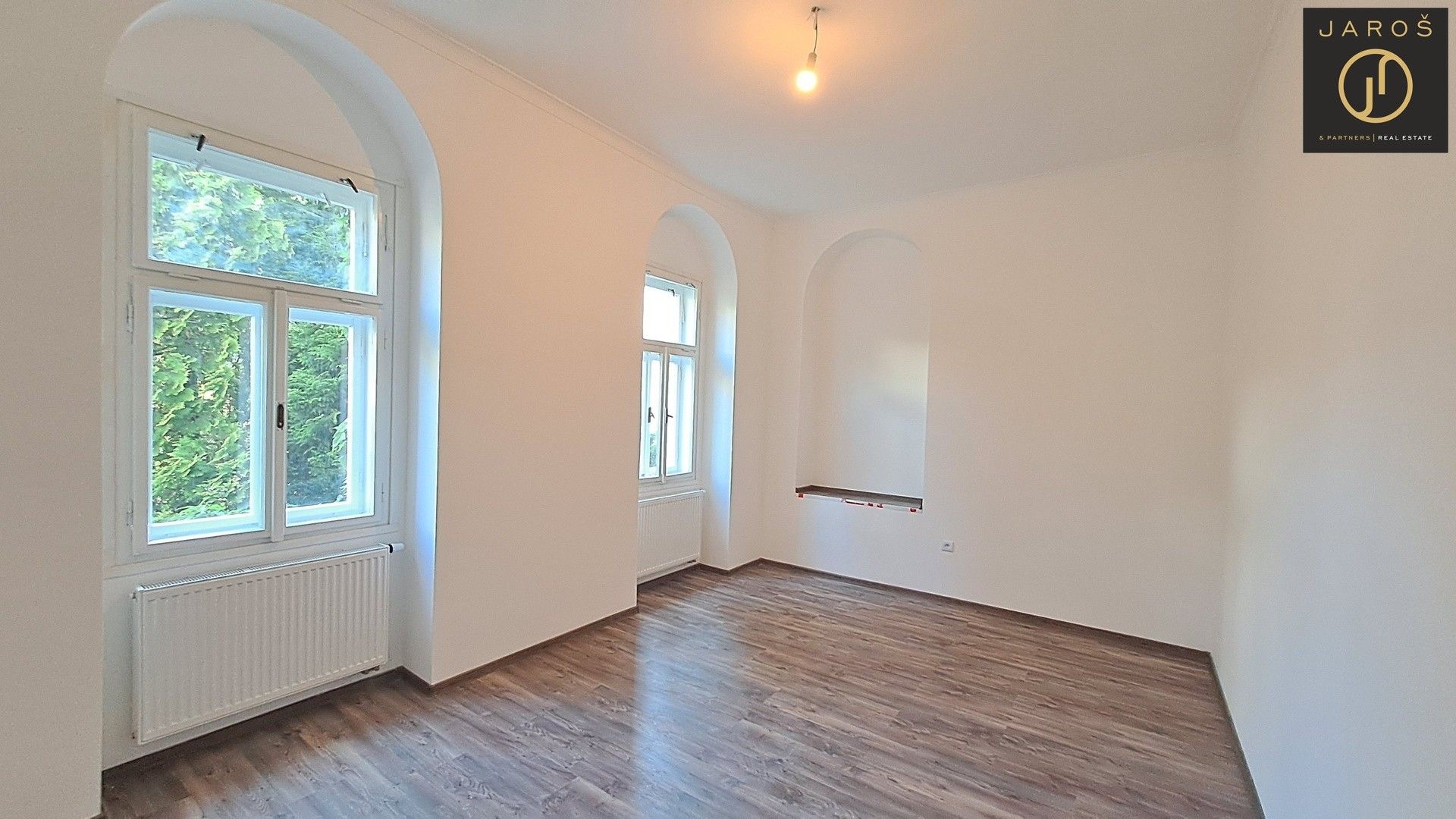 4+1, Zámecký vrch, Karlovy Vary, 118 m² - 2