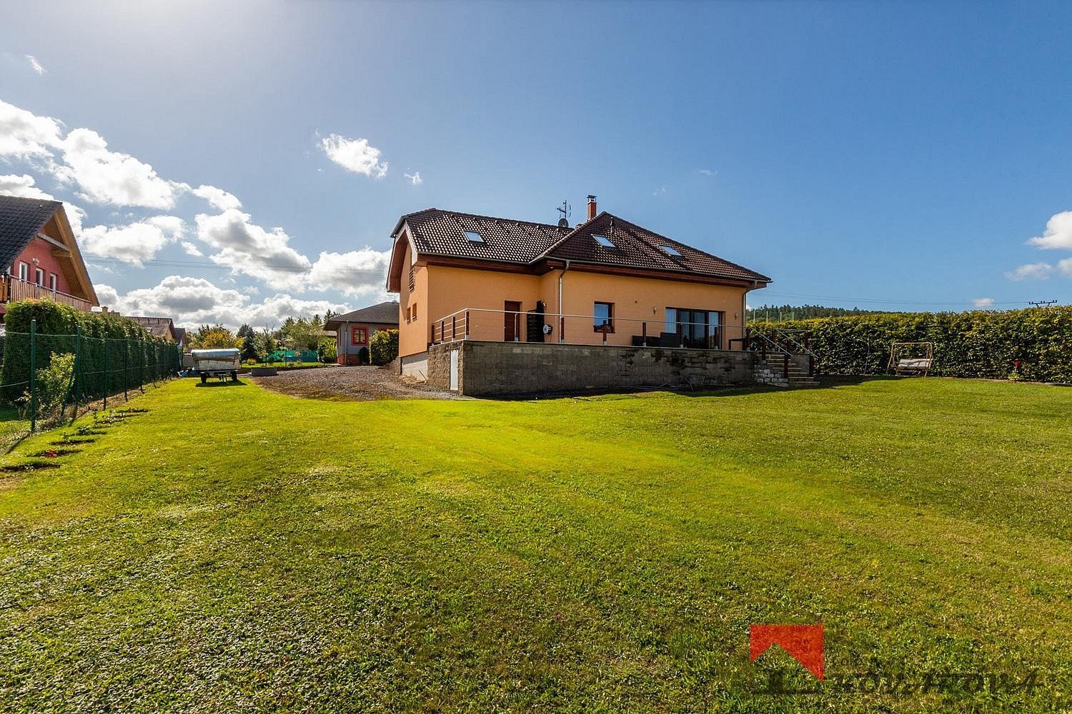Rodinné domy, Újezd, okres Beroun, 346 m² - 2