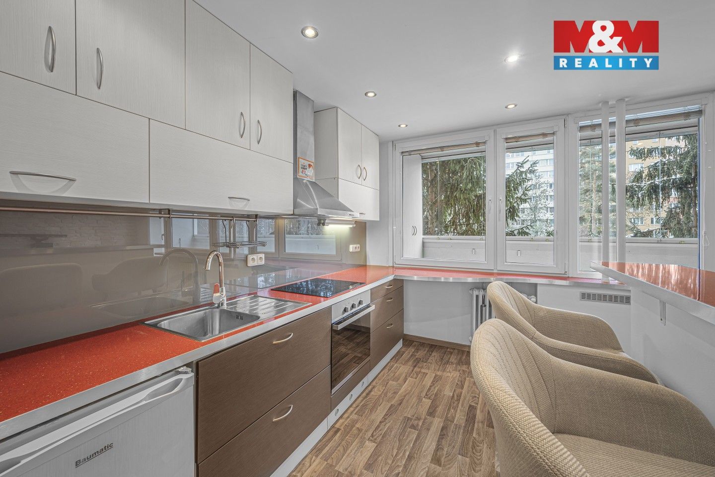 Prodej byt 2+kk - Hurbanova, Praha, 39 m²