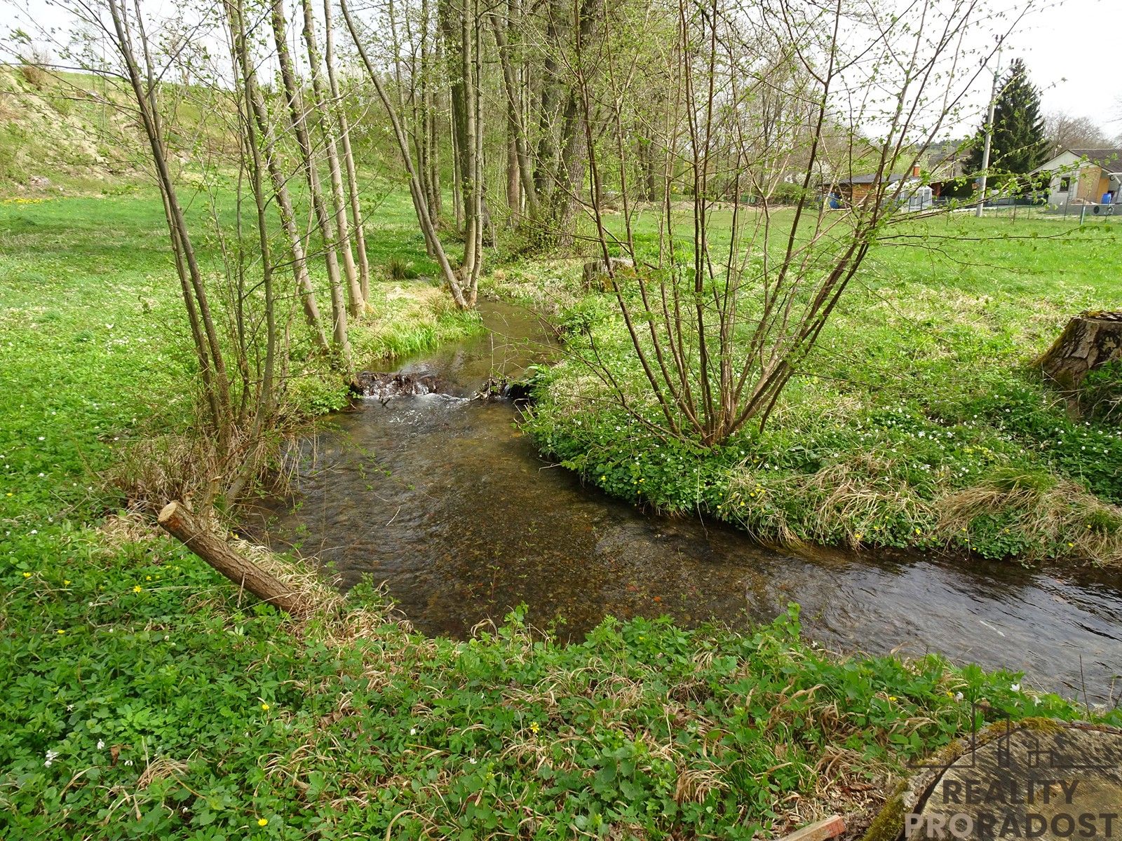 Louky, Kvasiny, 5 m²