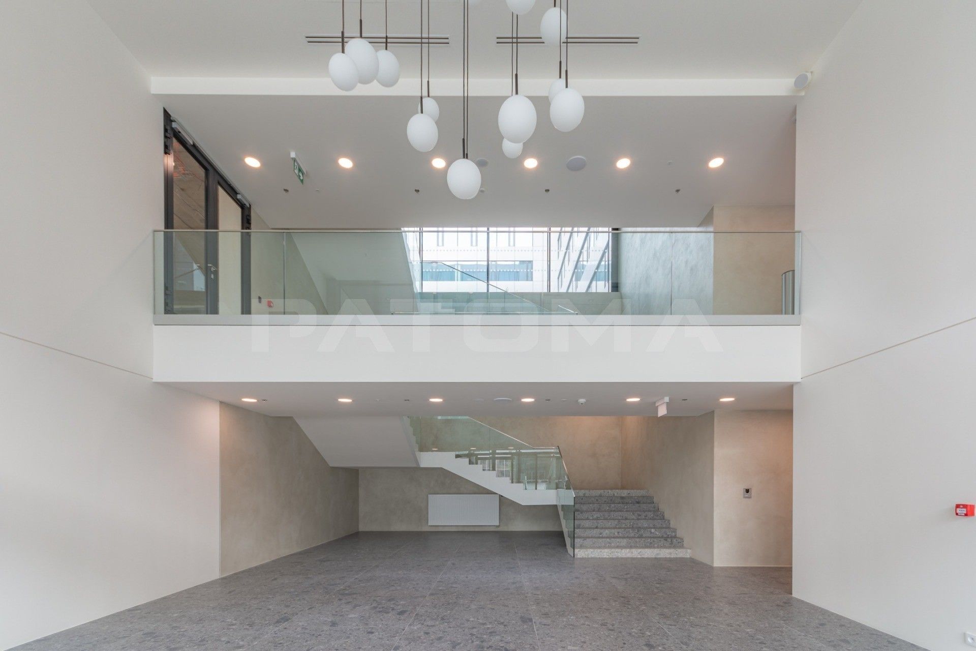 Pronájem kancelář - Českomoravská, Praha, 430 m²