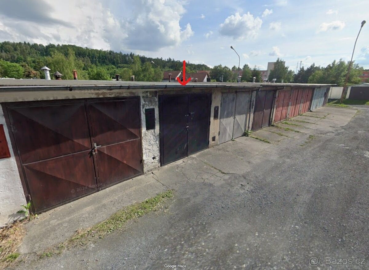 Garáže, Prachovice, 538 04