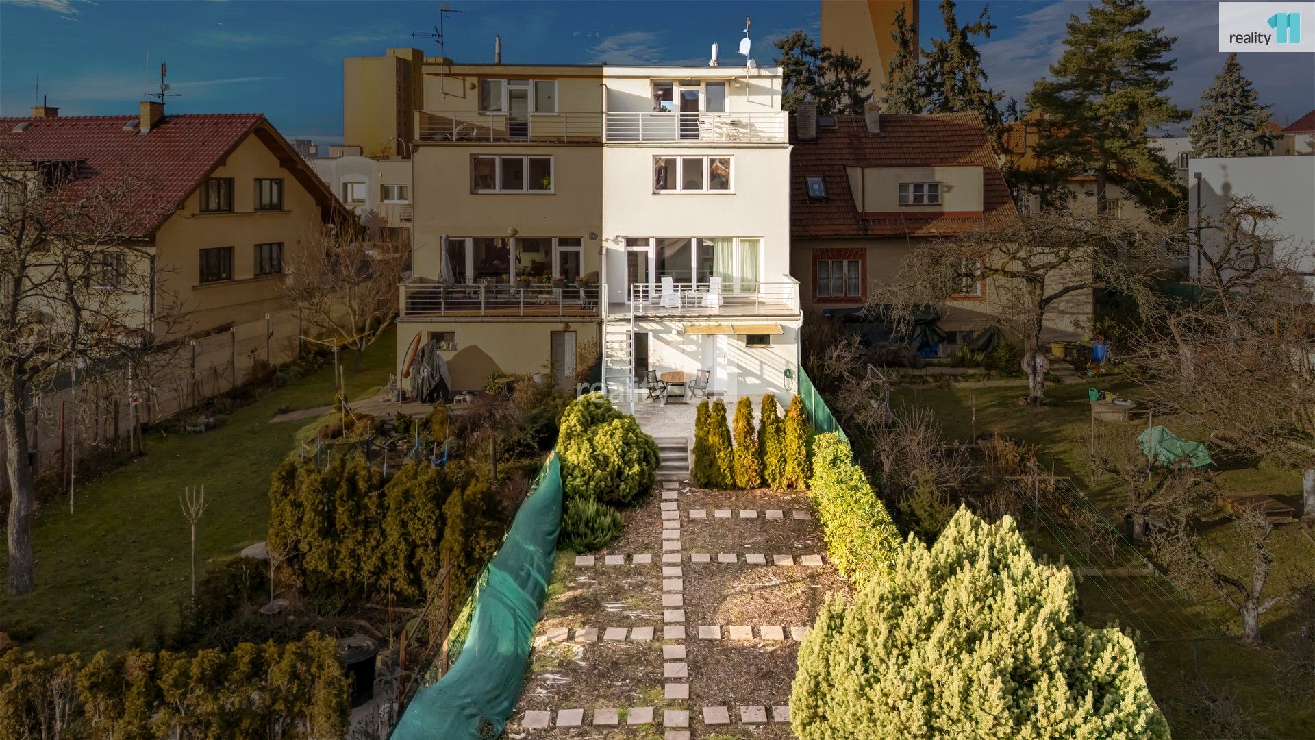 Rodinné domy, K hájovně, Praha, 270 m²