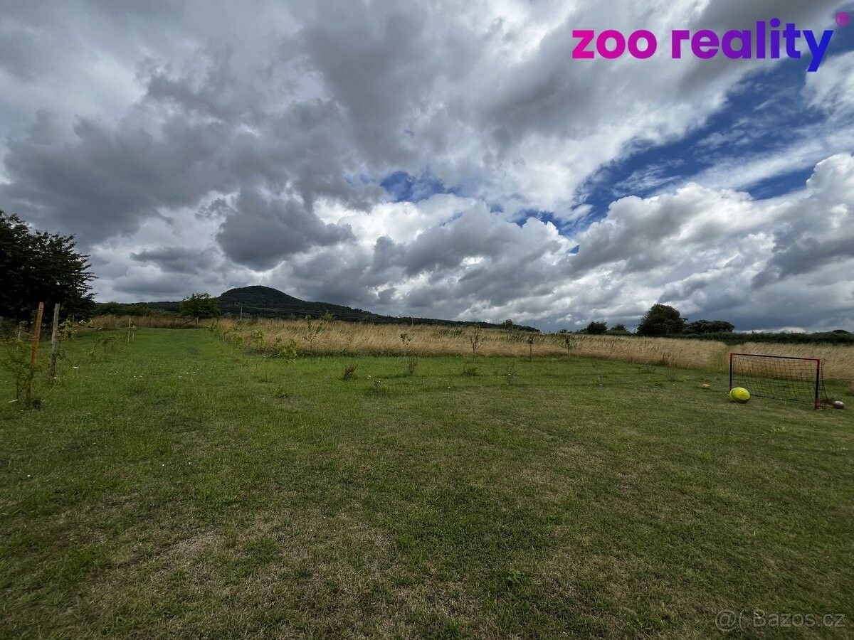 Prodej pozemek pro bydlení - Chotiněves, 411 45