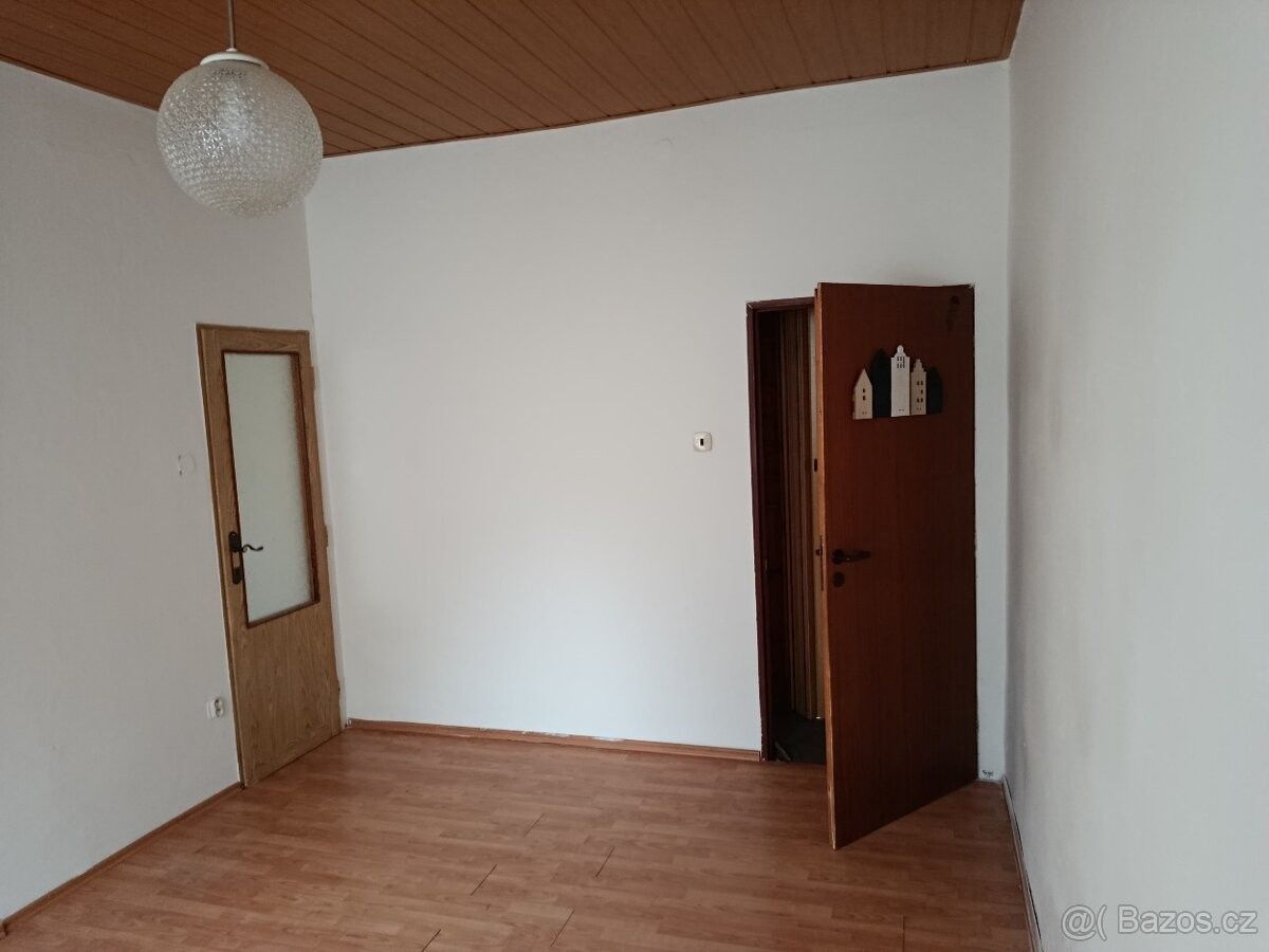 Pronájem byt - Šenov u Nového Jičína, 742 42