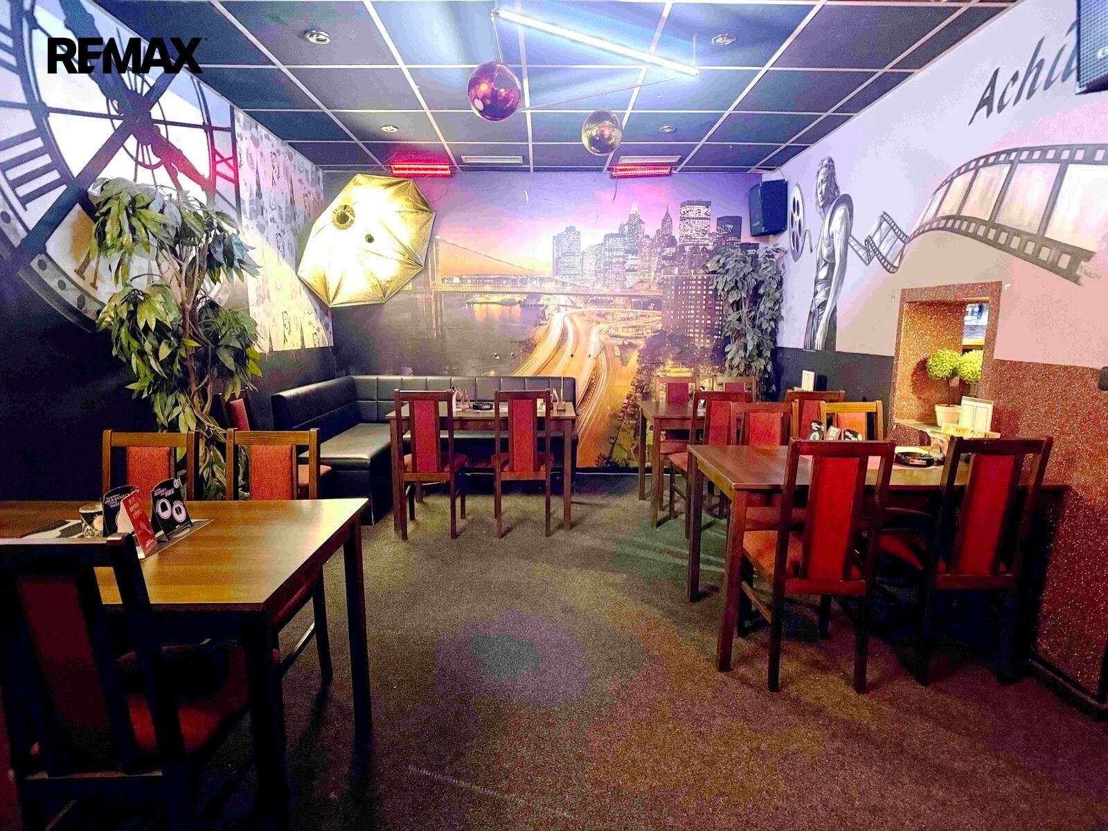 Obchodní prostory · 228 m² · Kunčická 28, Praha Klánovice - 3