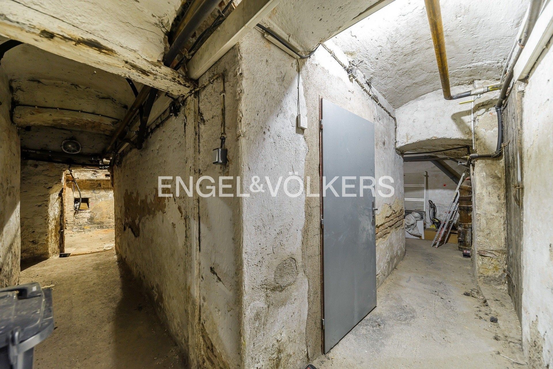 Pronájem sklad - Sokolská 1802, Praha Nové Město, 281 m² - 5