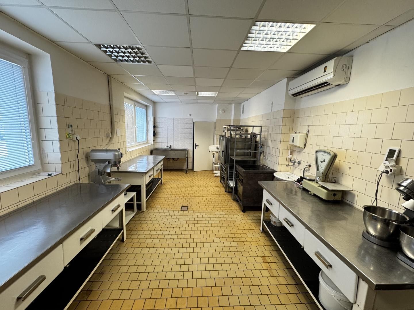 Komerční nemovitost · 300 m² · Veselí nad Moravou - 3