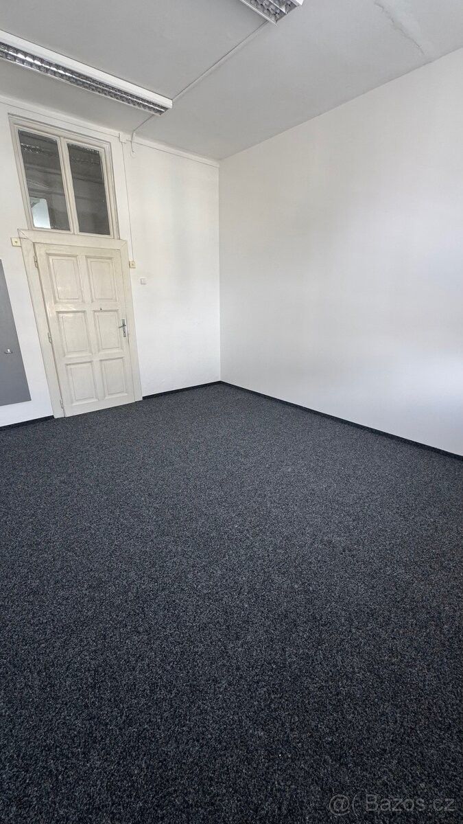 Pronájem kancelář - Pardubice, 530 02