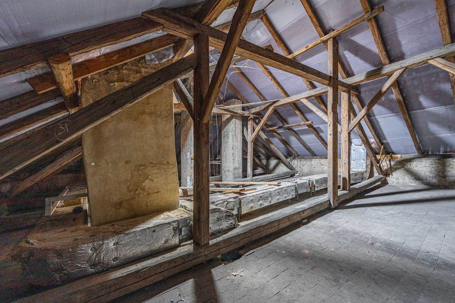 Prodej byt - Jince, okres Příbram, Středočeský kraj, 418 m² - 5