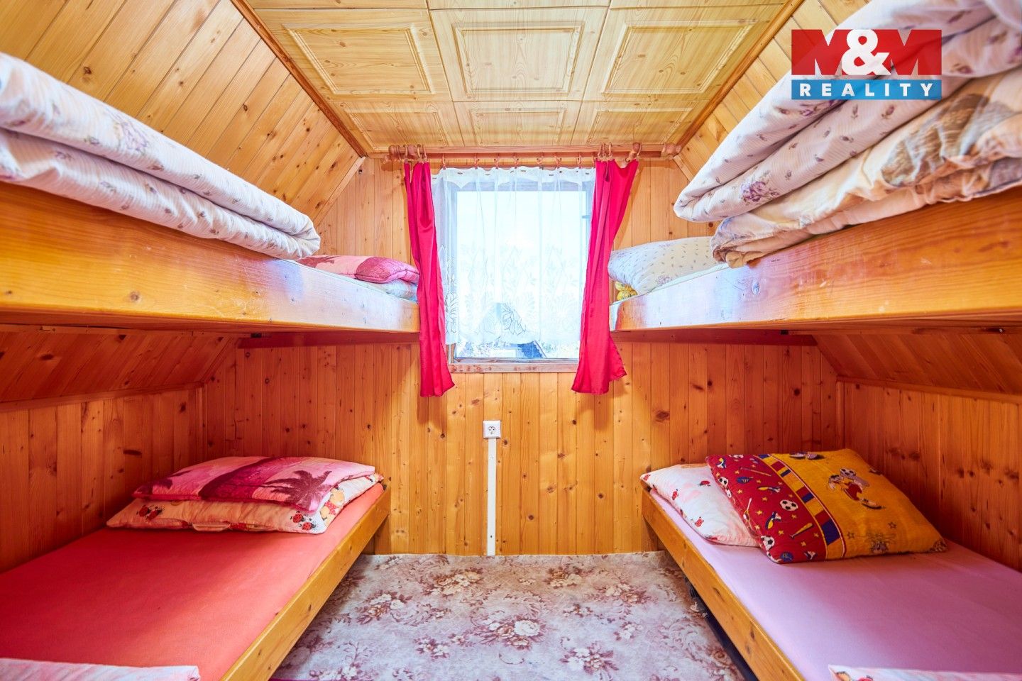 Chata · 375 m² · Lišov - 4