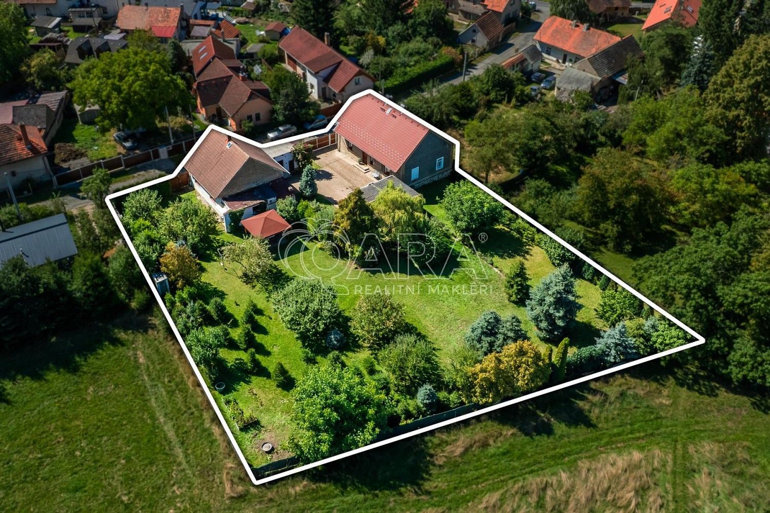 Rodinné domy, Velký Chlumec, okres Beroun, 180 m² - 2