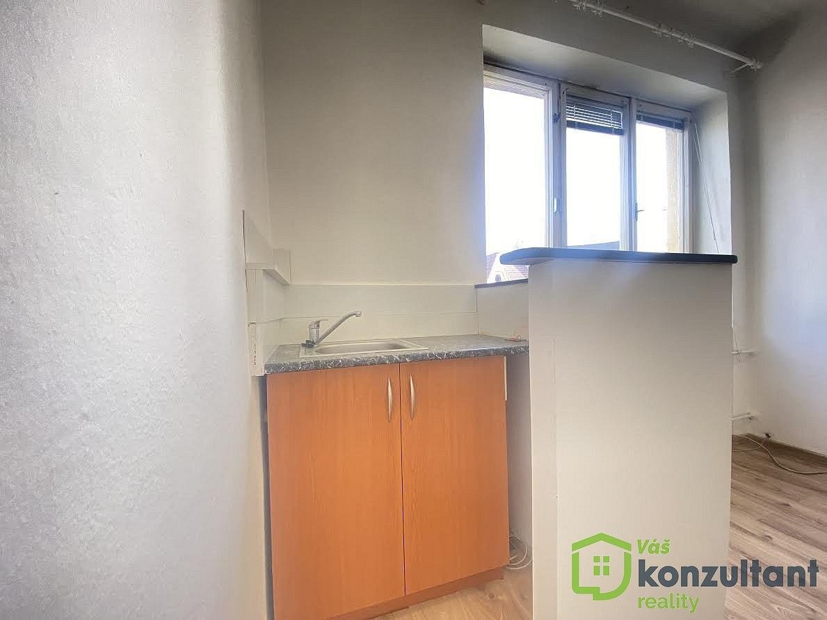 Pronájem byt - Oldřichova, Třebíč - Horka-Domky, 15 m² - 5