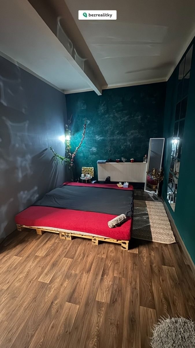 Komerční nemovitost · 200 m² · Velehradská 1702, Praha Vinohrady - 3
