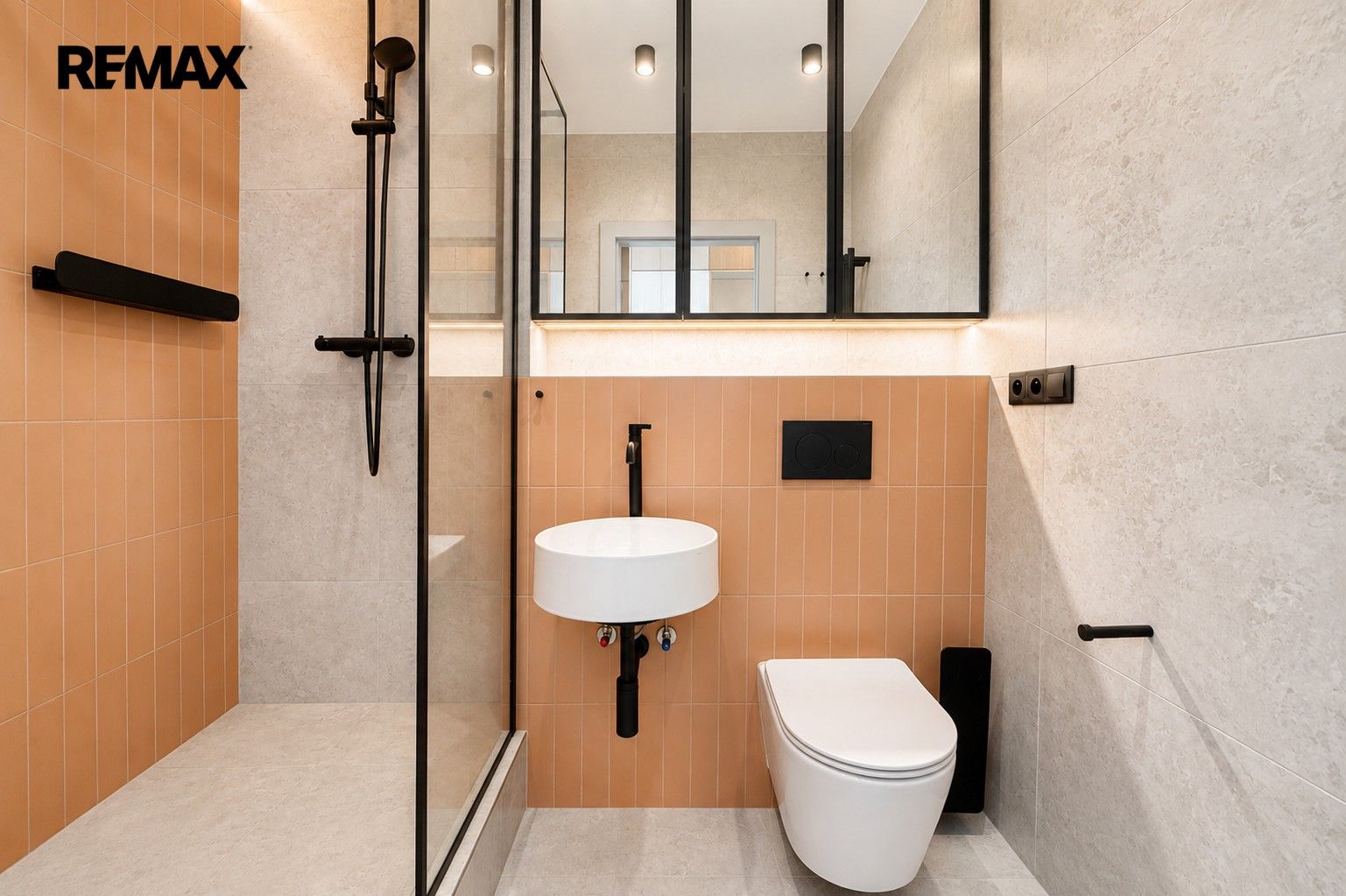 Byt 1+1 · 38 m² · Milíčova 471, Praha Žižkov - 3