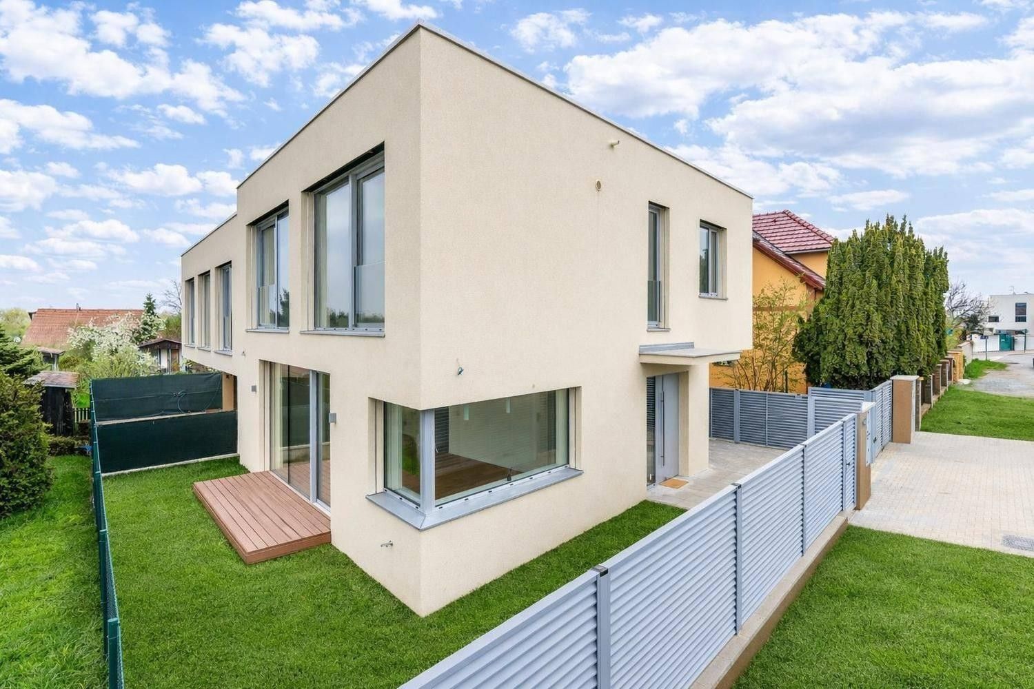 Rodinné domy, Dolnoměcholupská, Praha, 126 m² - 1