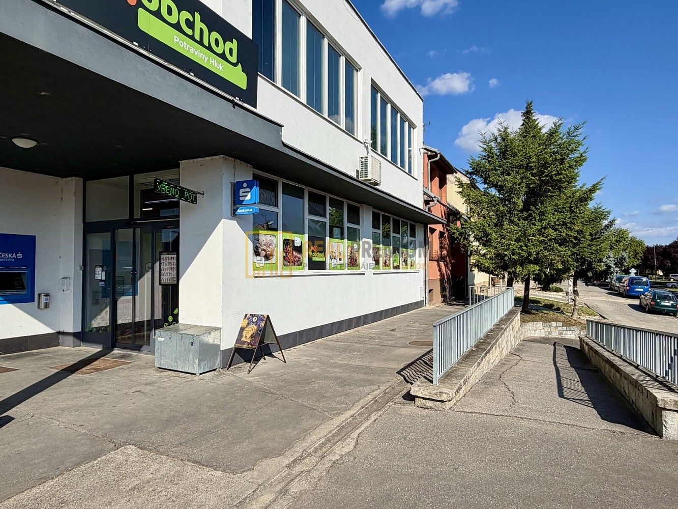 Obchodní prostory · 530 m² · nám. Komenského, Hluk, okres Uherské Hradiště - 3
