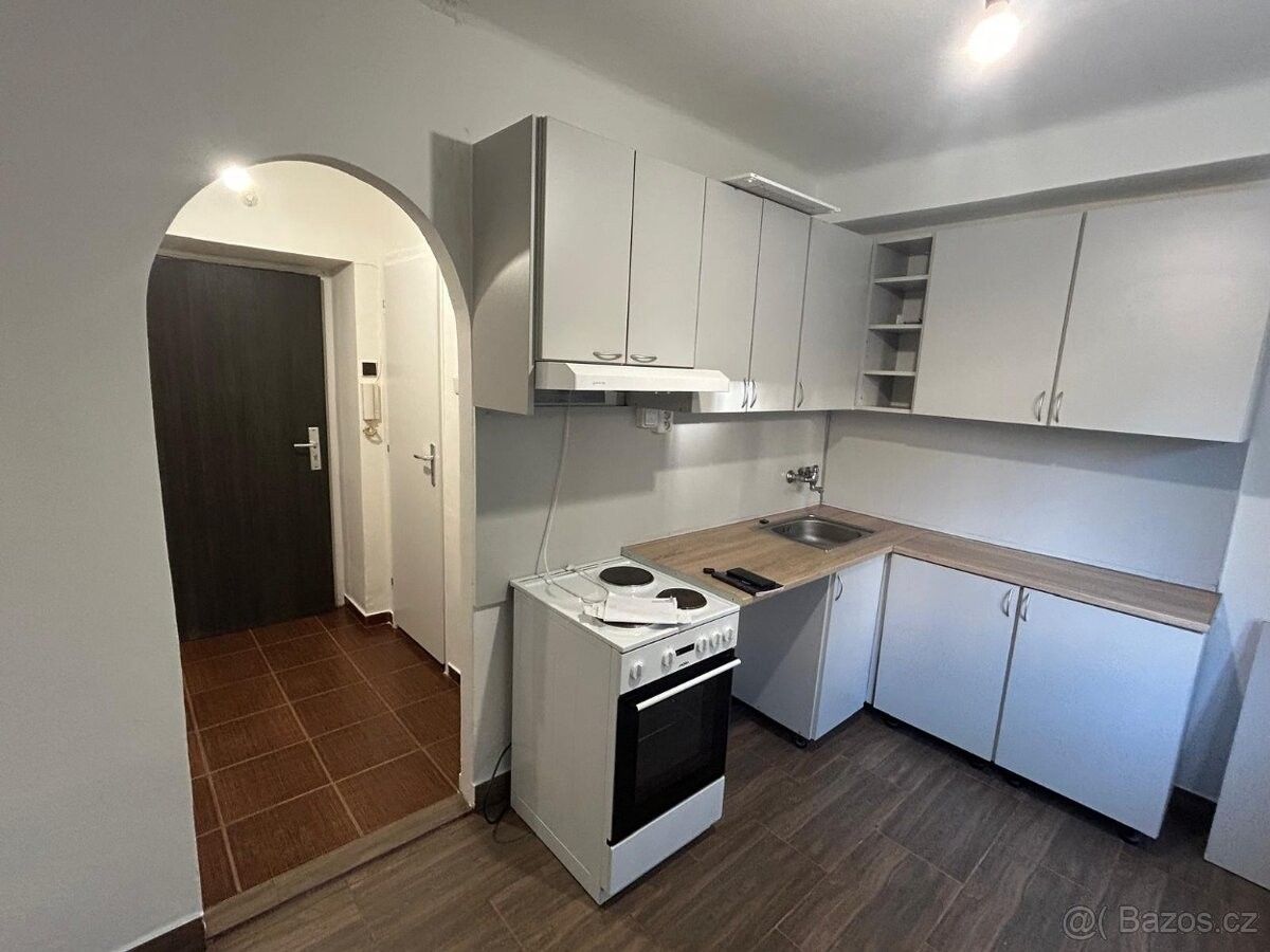 Byty, Ostrava, 700 30