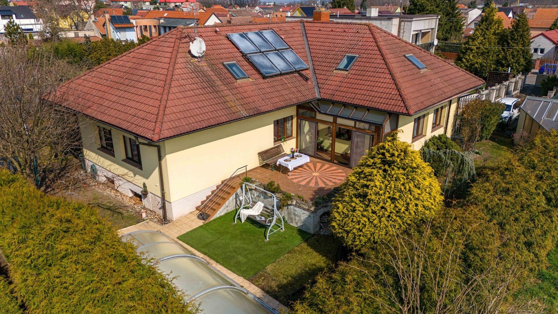Rodinné domy, U Kovárny , Veleň, 286 m² - 2