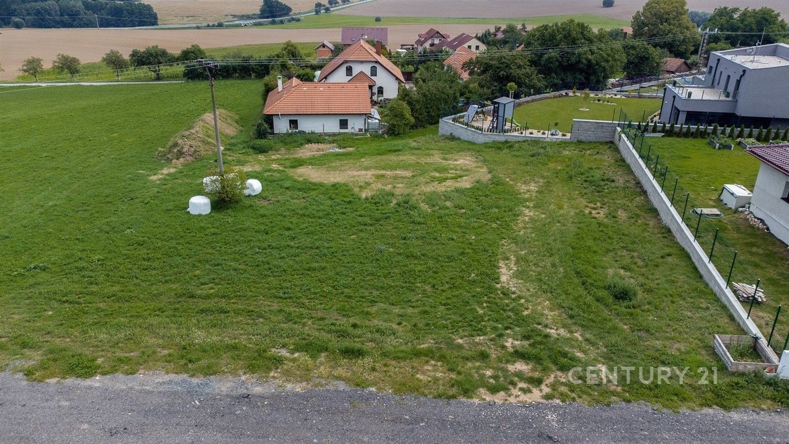 Pozemek pro bydlení, 1 145 m²