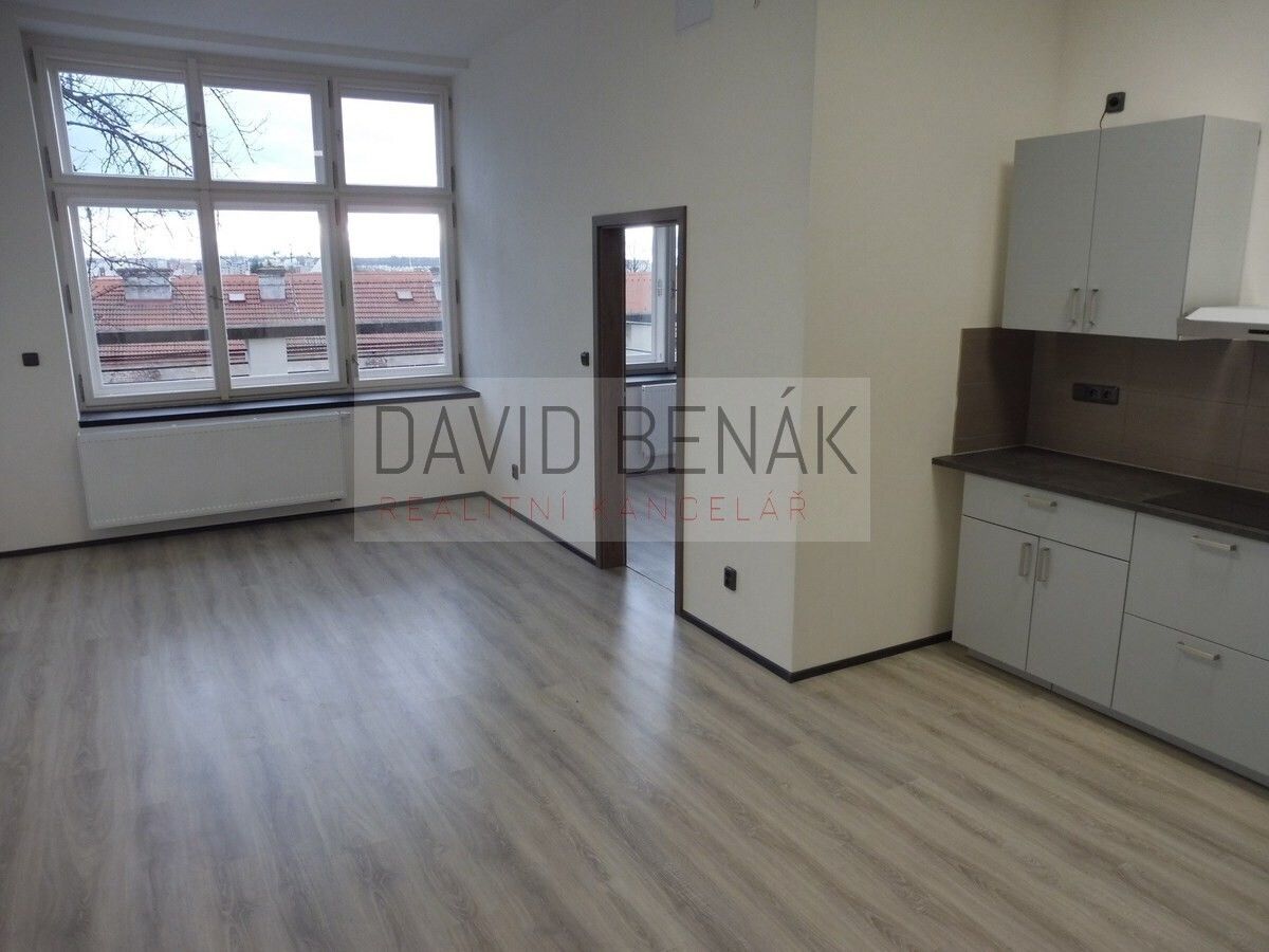 Byt 3+kk · 68 m² · Karla Tomana, Hradec Králové - 3