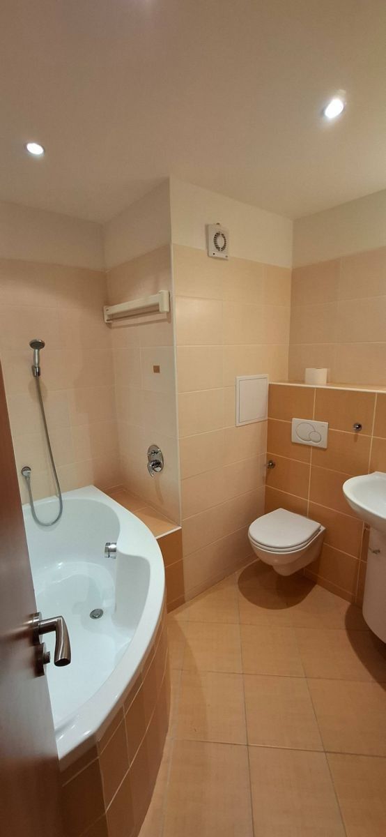 Pronájem byt 2+kk - Bazovského, Praha - Řepy, 42 m² - 5