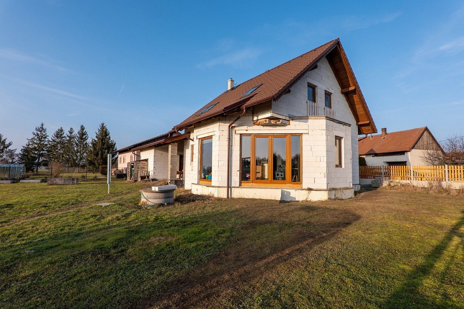 Rodinné domy, Běrunice, okres Nymburk, Středočeský kraj, 140 m² - 1