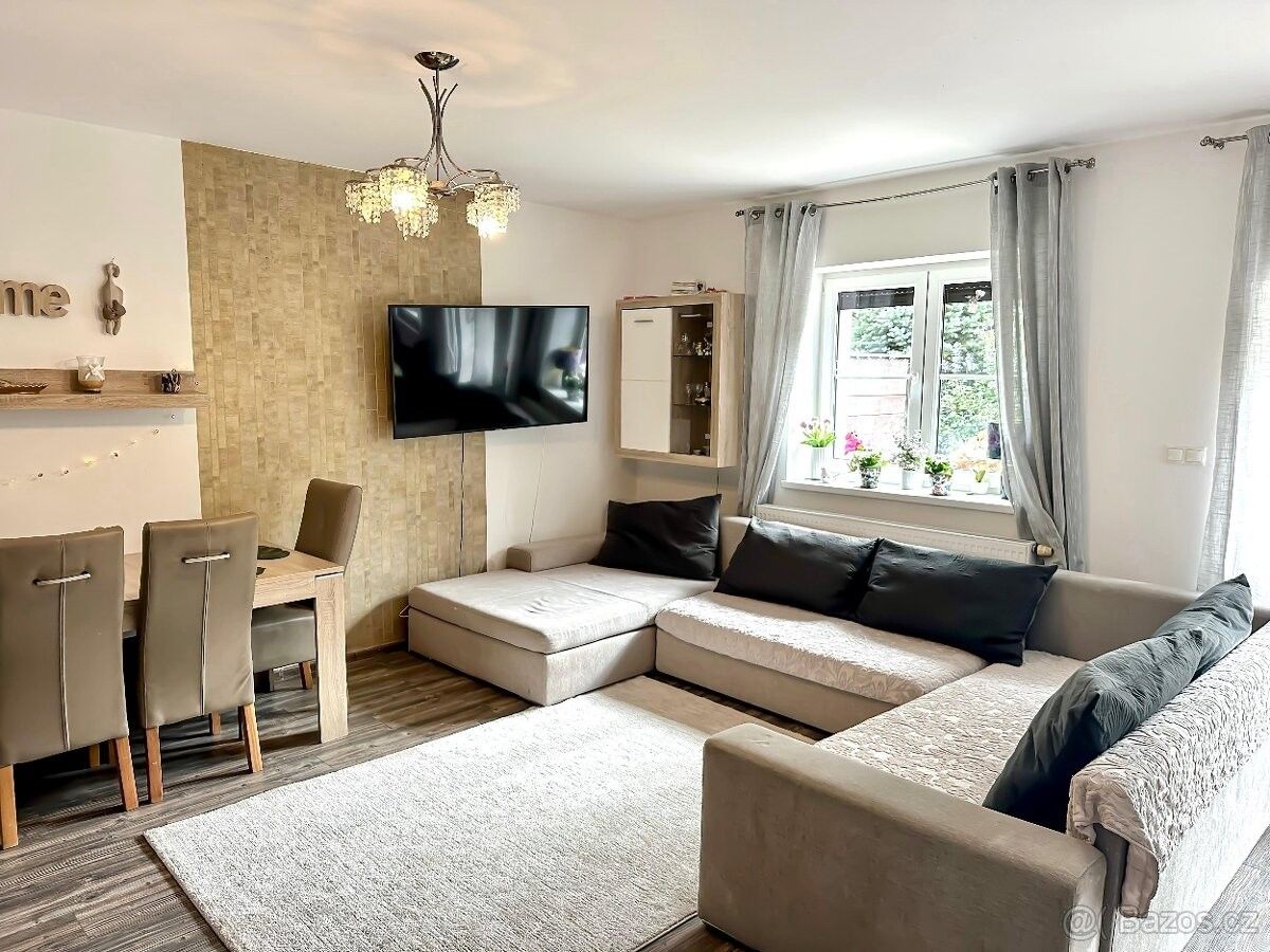 Prodej rodinný dům - Návsí, 739 92