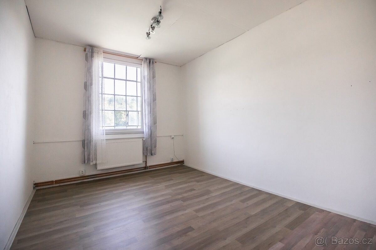 Kanceláře, Fulnek, 742 45