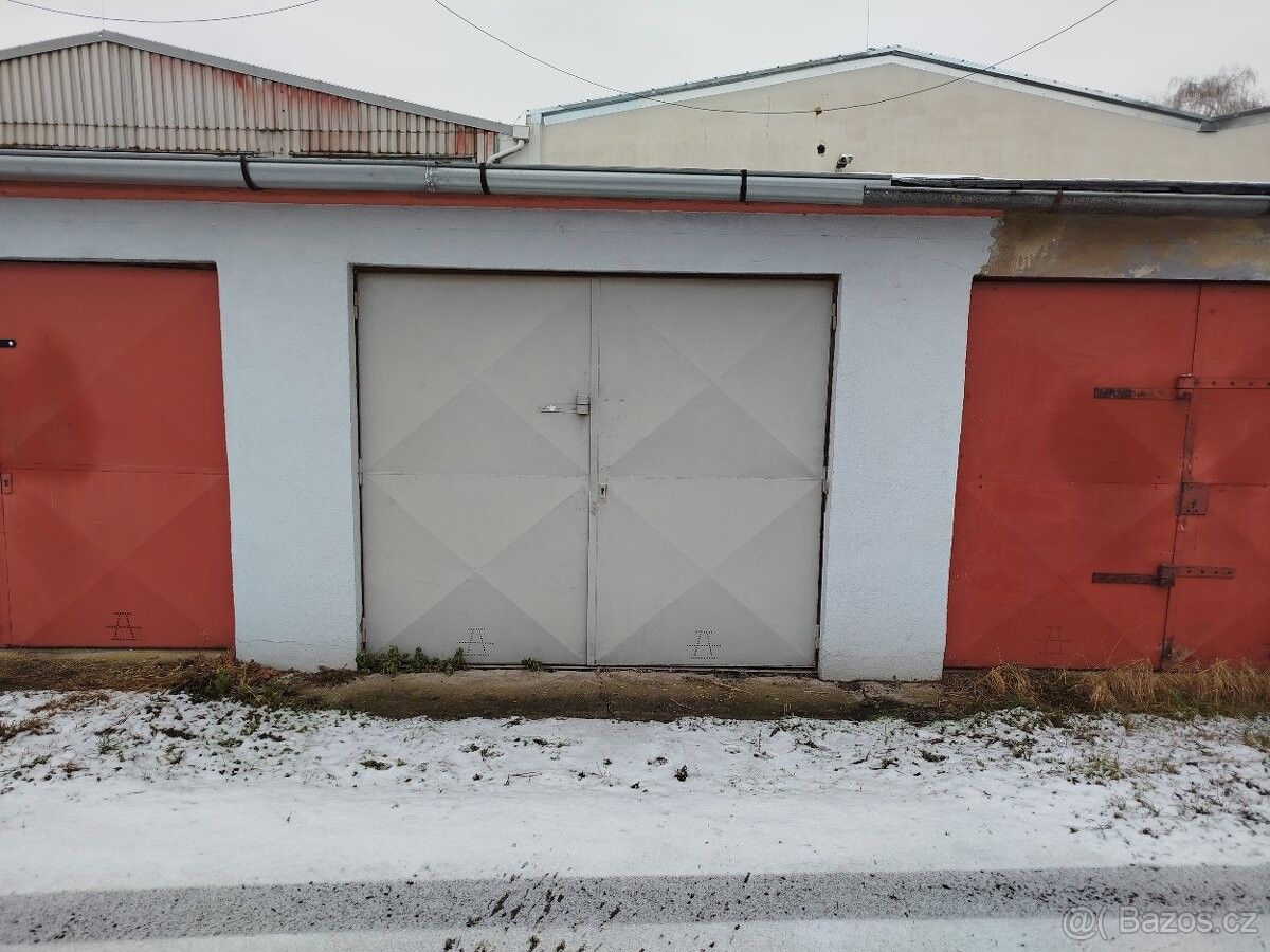 Garáže, Kosmonosy, 293 06