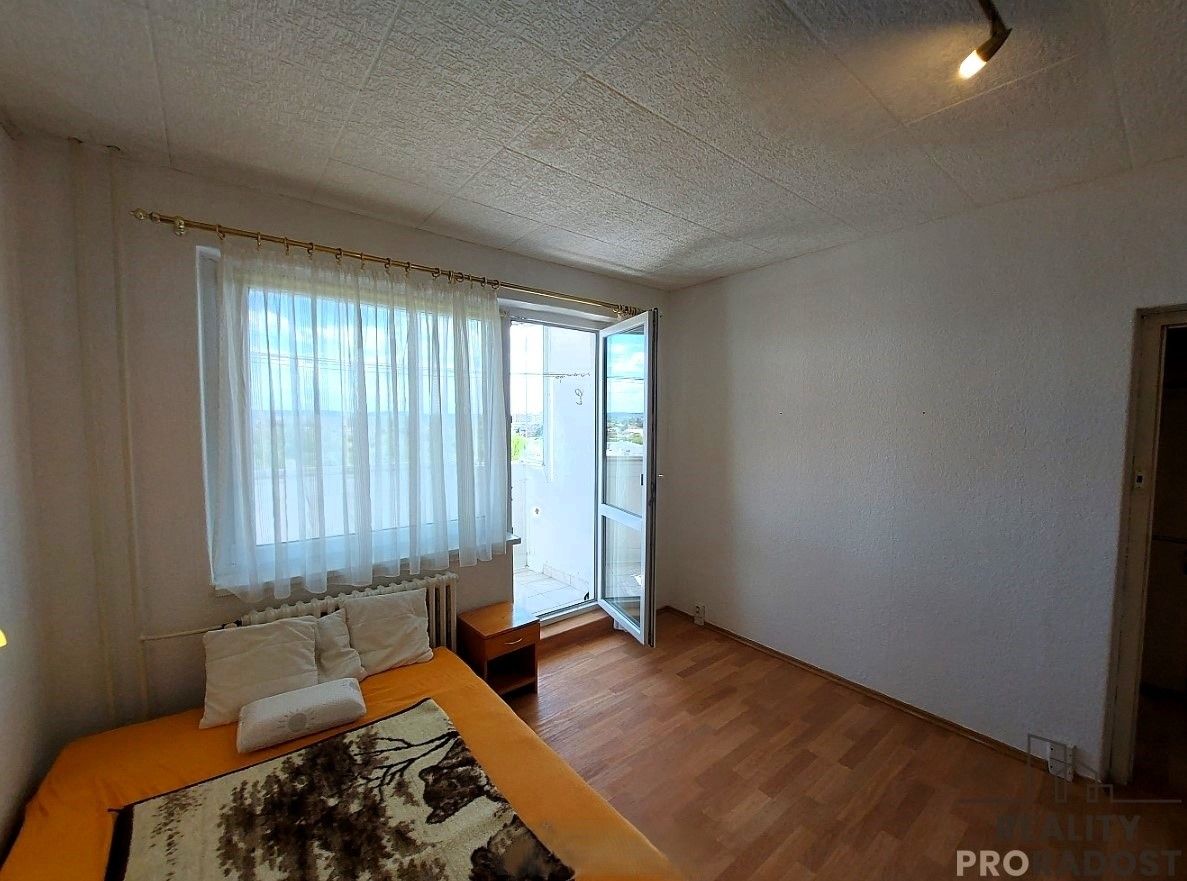 Pronájem byt 3+1 - Zbudovská, Praha, 68 m²