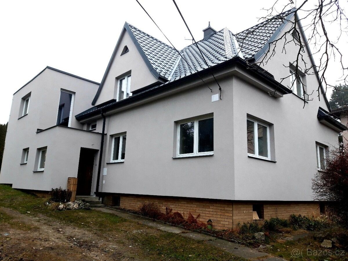 Rodinné domy, Ostrava, 724 00 - 2