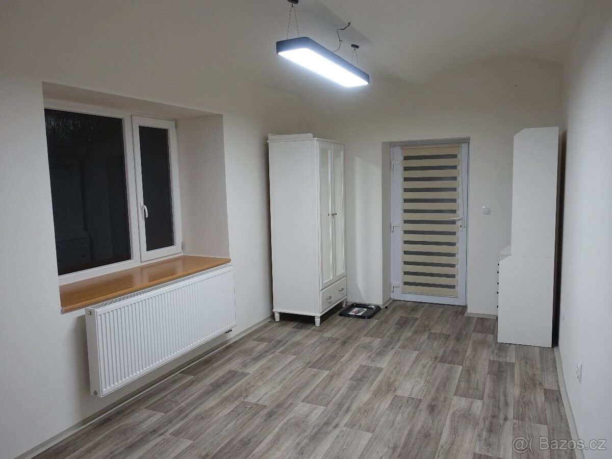 Ostatní, Měšice u Prahy, 250 64