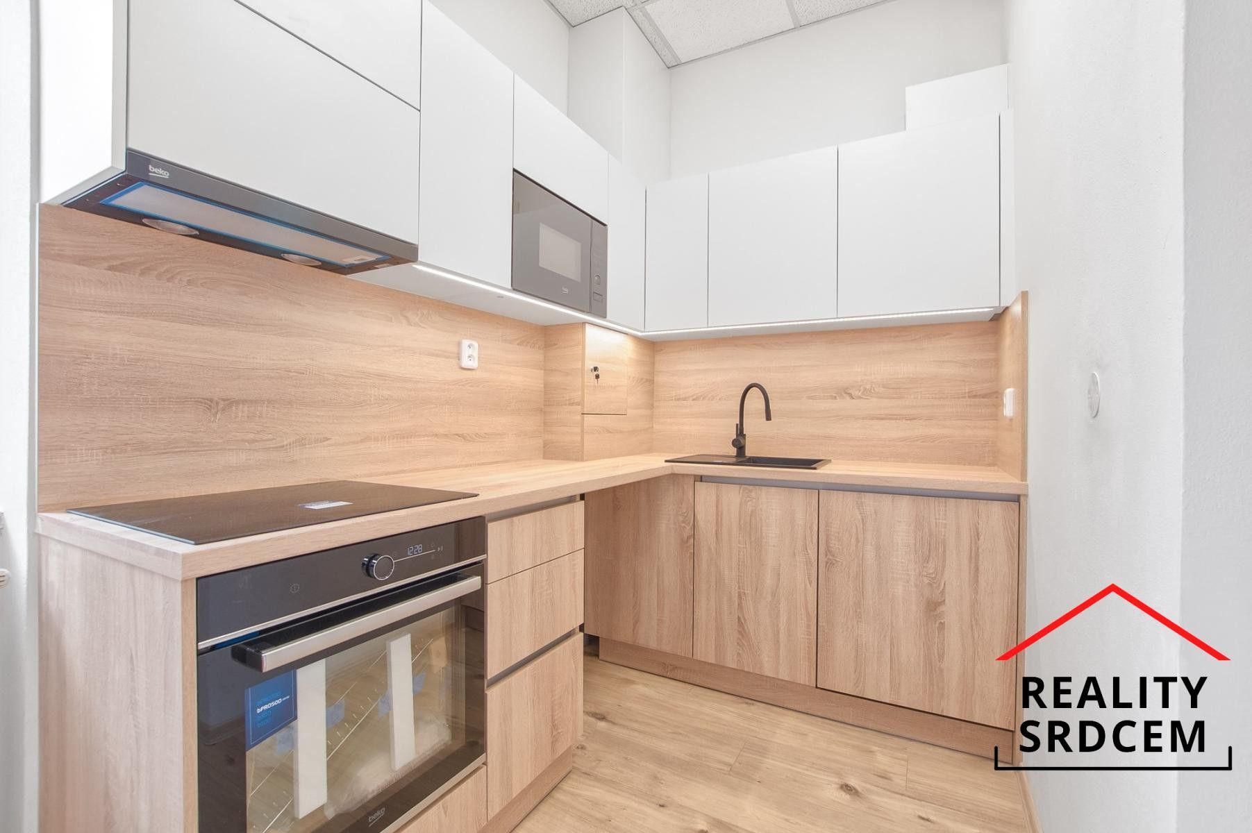 2+kk, Pobialova, Ostrava, 63 m²