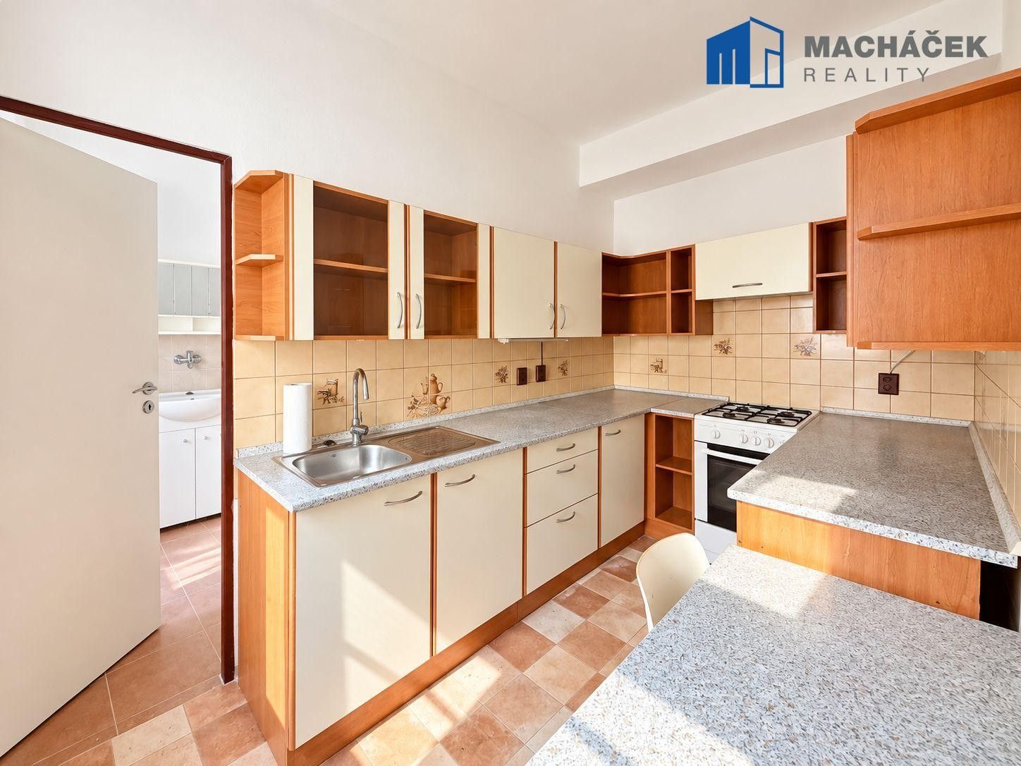 Prodej byt 3+1 - 14. října, Teplice Trnovany, 76 m² - 2
