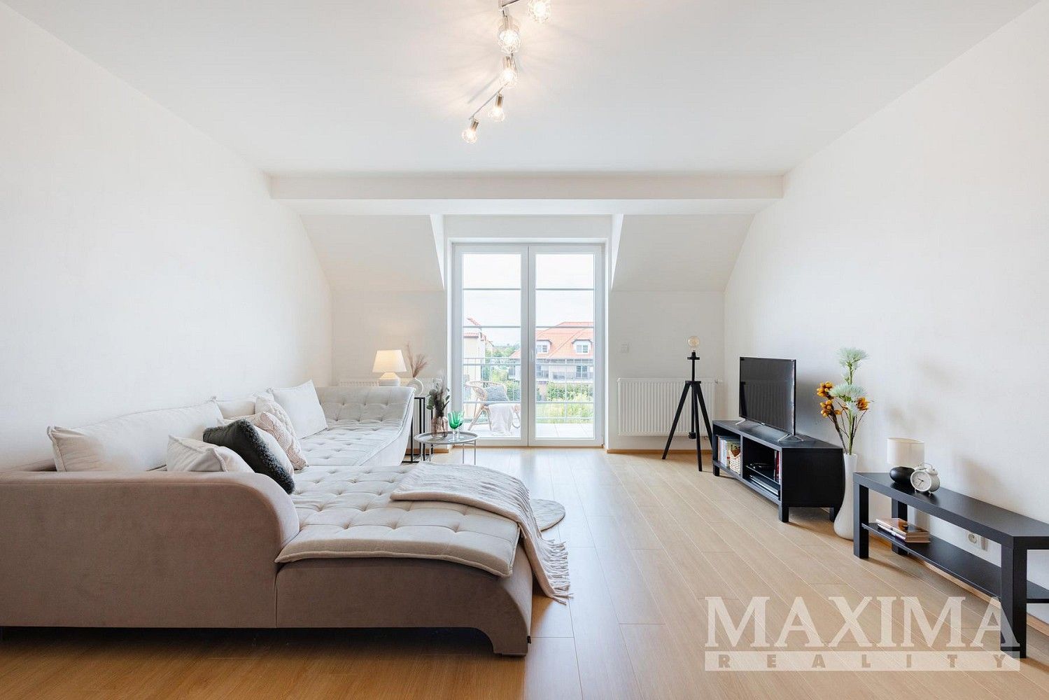 1+kk, Holubice - Kozinec, okres Praha-západ, Středočeský kraj, 41 m² - 1