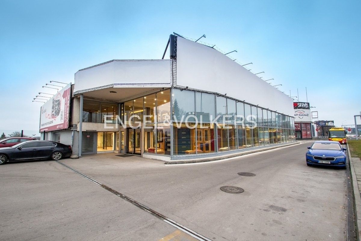 Obchodní prostory, Na křivině 1371, Praha Michle, 1 520 m² - 1